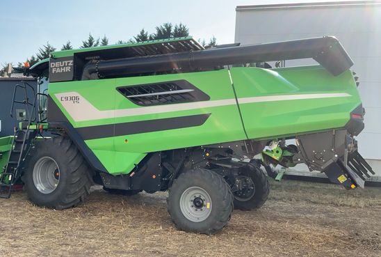 Deutz-Fahr C9306 T5 6703309048198803815 © GM Bilder