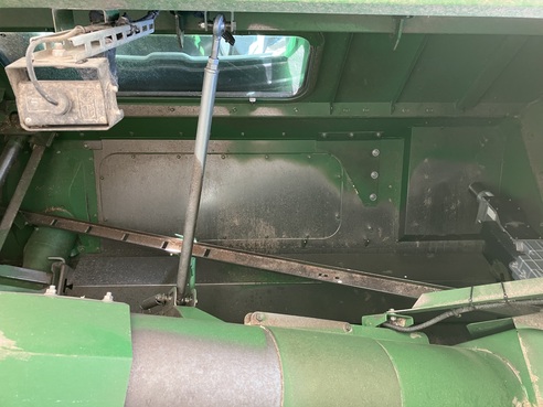 John Deere T670 6708557737617639 © GM Bilder