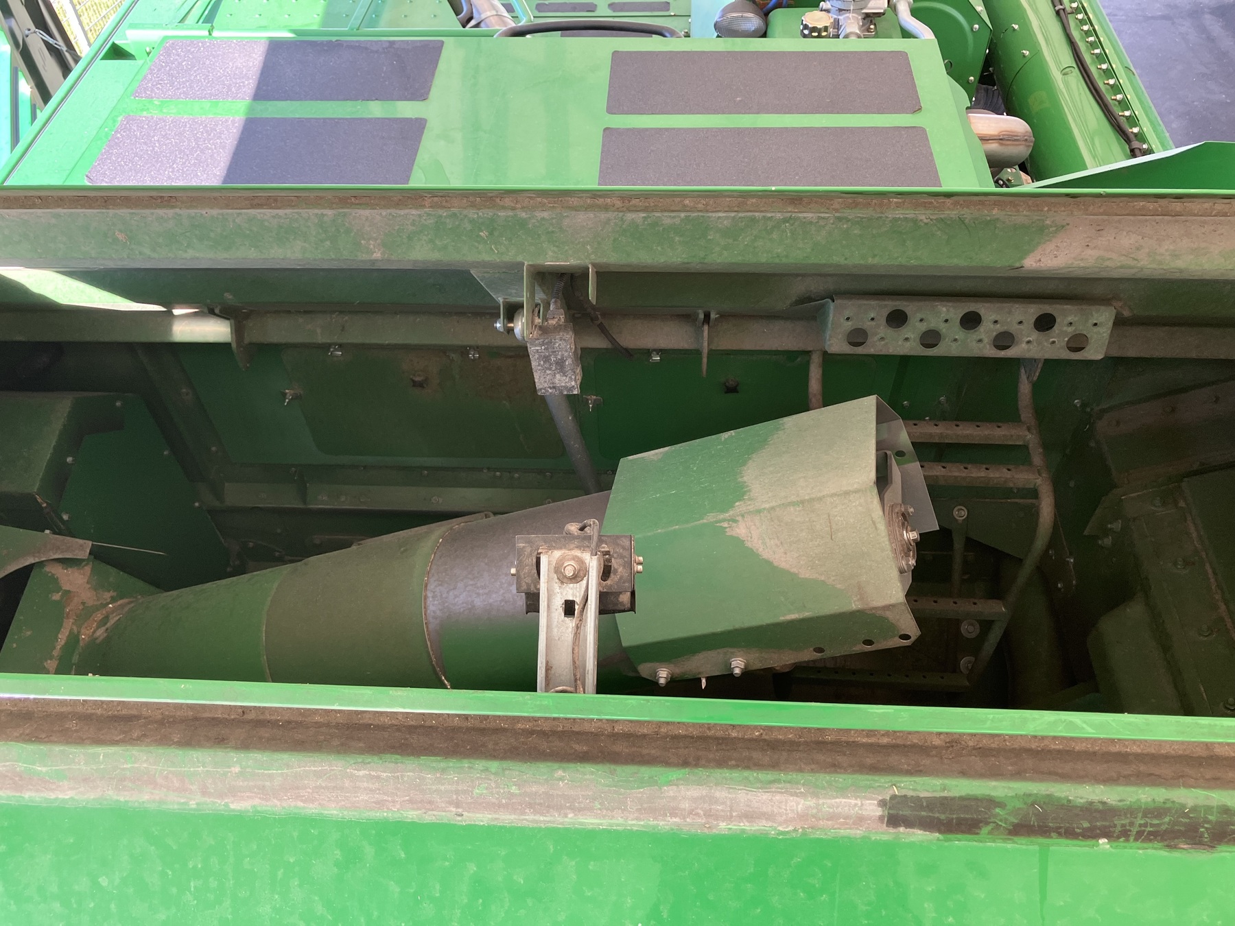John Deere T670 6708557737617640 © GM Bilder
