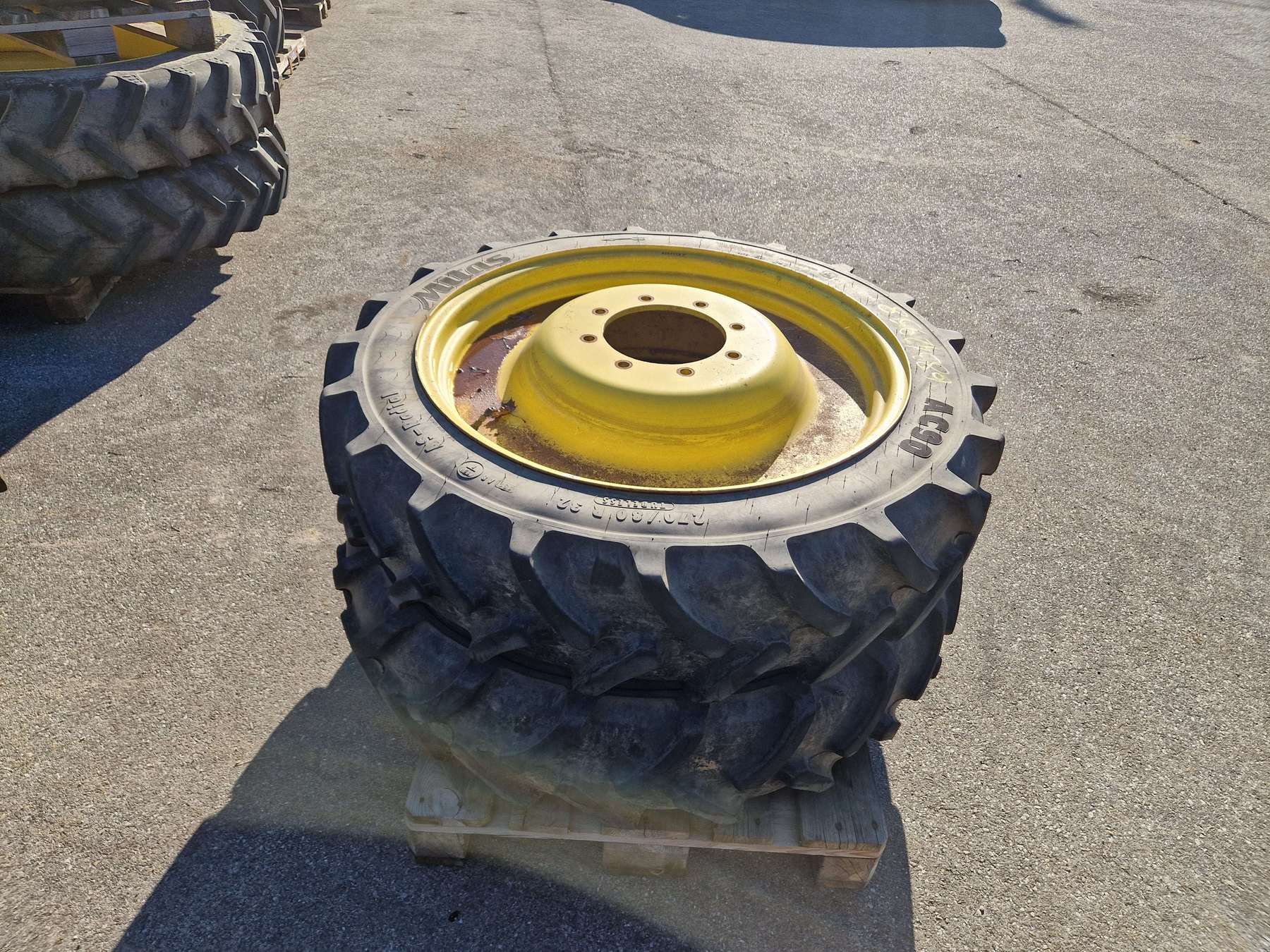 Alliance 270/95R46 & 270/80R32 679700418200183034 © GM Bilder