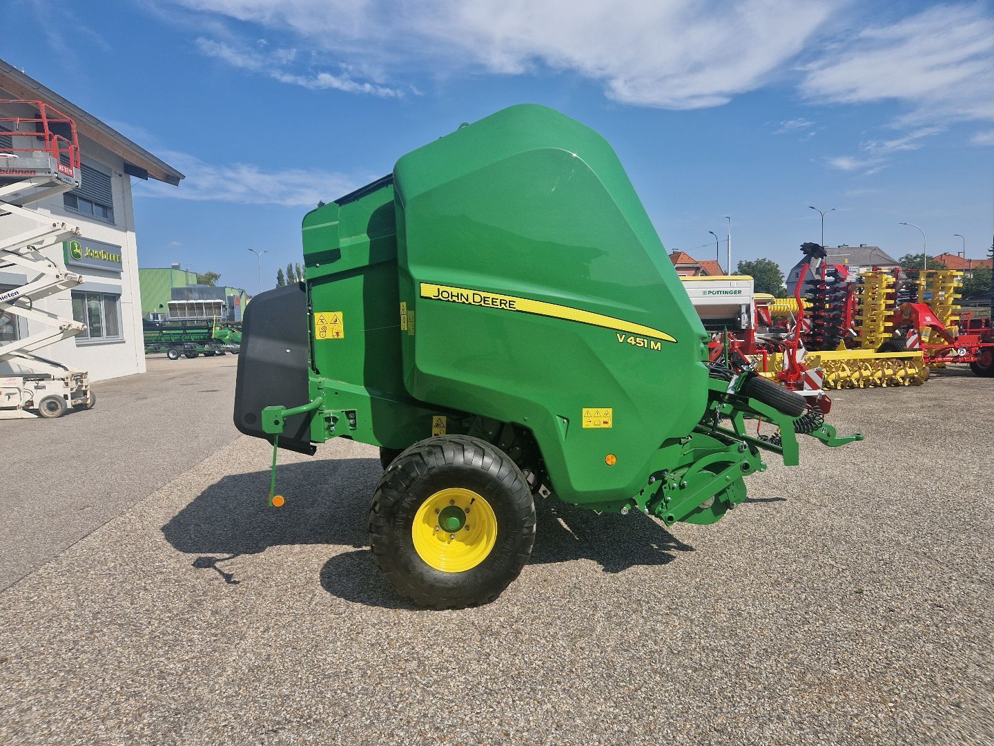 John Deere V451M 68030156072031715 © GM Bilder