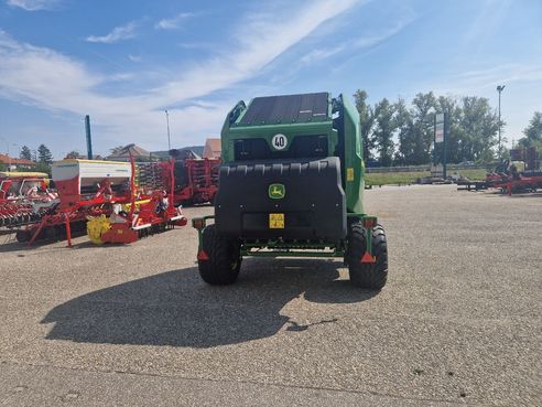 John Deere V451M 68030156072031716 © GM Bilder