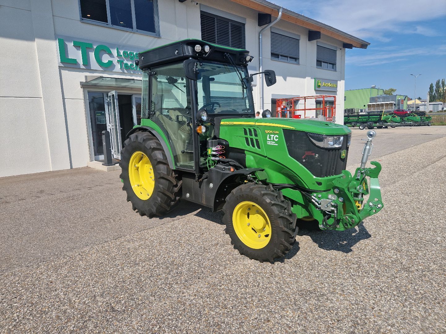 John Deere 5105GN 6803497713896616 © GM Bilder