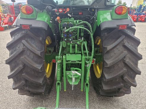 John Deere 5075 GF 6813753254787458111 © GM Bilder