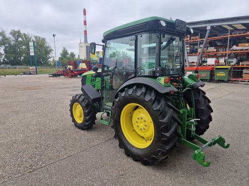 John Deere 5075 GF 681375325478745813 © GM Bilder