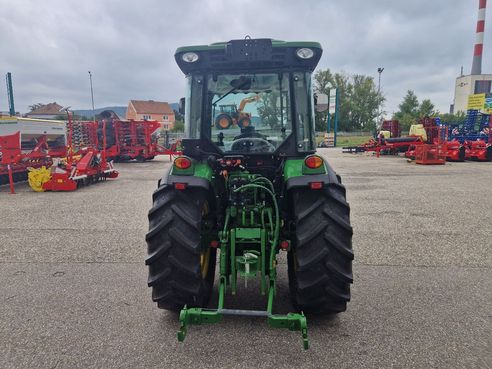 John Deere 5075 GF 681375325478745817 © GM Bilder