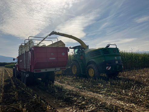 John Deere 8500 683700994 © GM Bilder