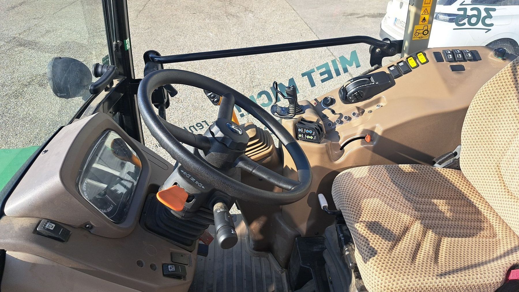 John Deere 5105GN 683753558 © GM Bilder