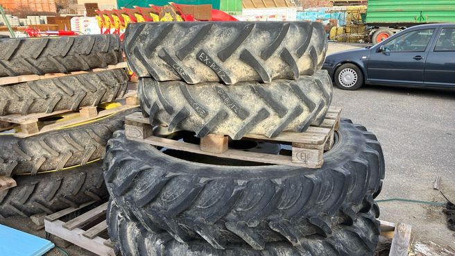 Vredestein 340/85 R48 & 11.2-25 683787695 © GM Bilder
