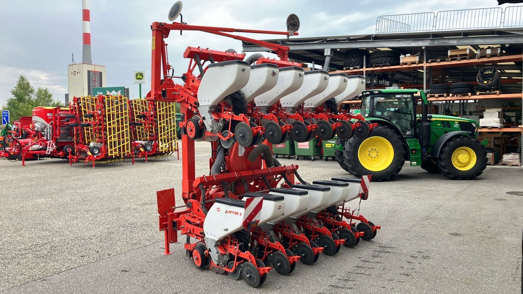 Kuhn Planter 3R 683832973 © GM Bilder