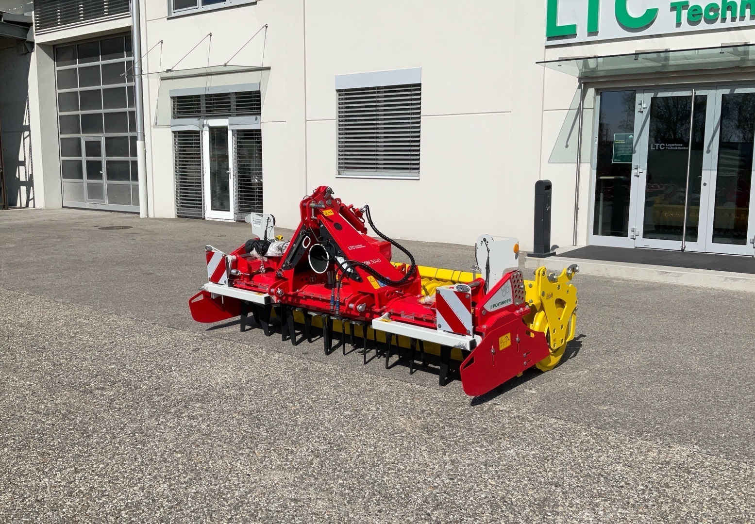 PÃ¶ttinger Lion 3040 683836910 © GM Bilder