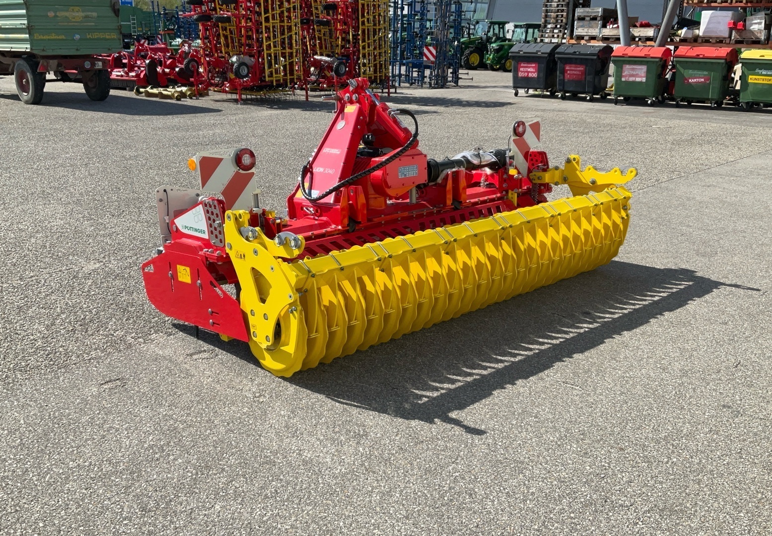 PÃ¶ttinger Lion 3040 683836913 © GM Bilder