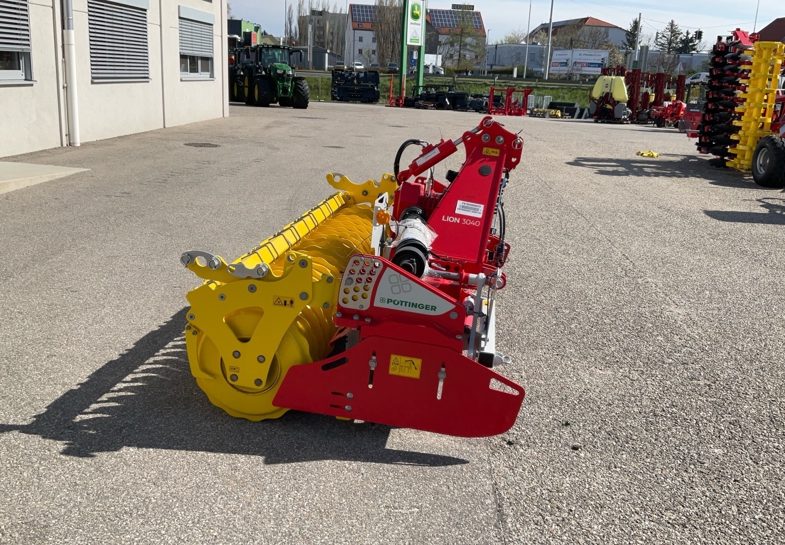 PÃ¶ttinger Lion 3040 683836915 © GM Bilder