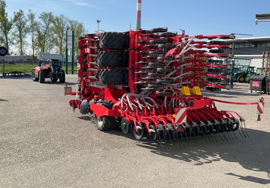 PÃ¶ttinger Terrasem V6000D 683870783 © GM Bilder