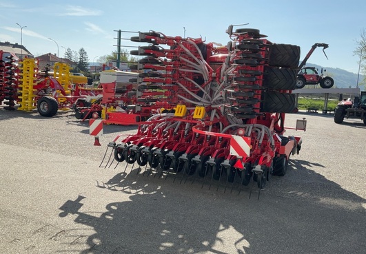 PÃ¶ttinger Terrasem V6000D 683870786 © GM Bilder