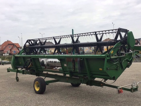 John Deere Schneidwerk 622R 683907562 © GM Bilder