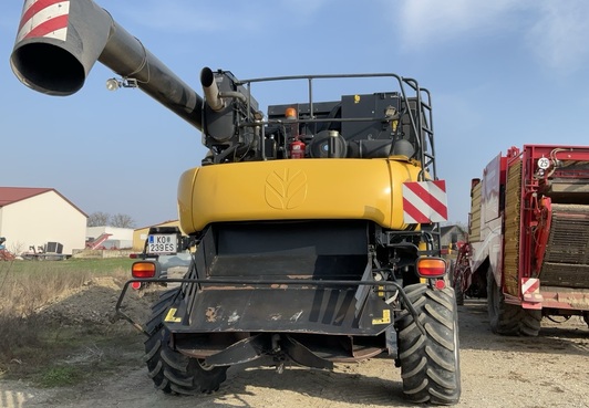 NEW HOLLAND CR9090 691699224484021322474 © GM Bilder
