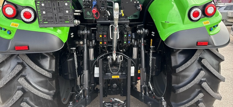 Deutz-Fahr 6130.4 TTV Agrotron 12312 © GM Bilder