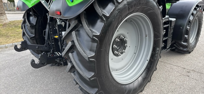 Deutz-Fahr 6130.4 TTV Agrotron 12315 © GM Bilder