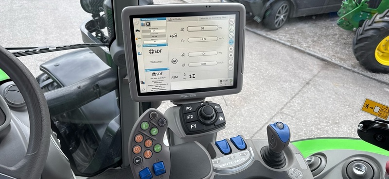 Deutz-Fahr 6130.4 TTV Agrotron 12332 © GM Bilder