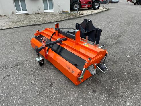 Bema 20 BK Kehrmaschine 671876017729121 © GM Bilder