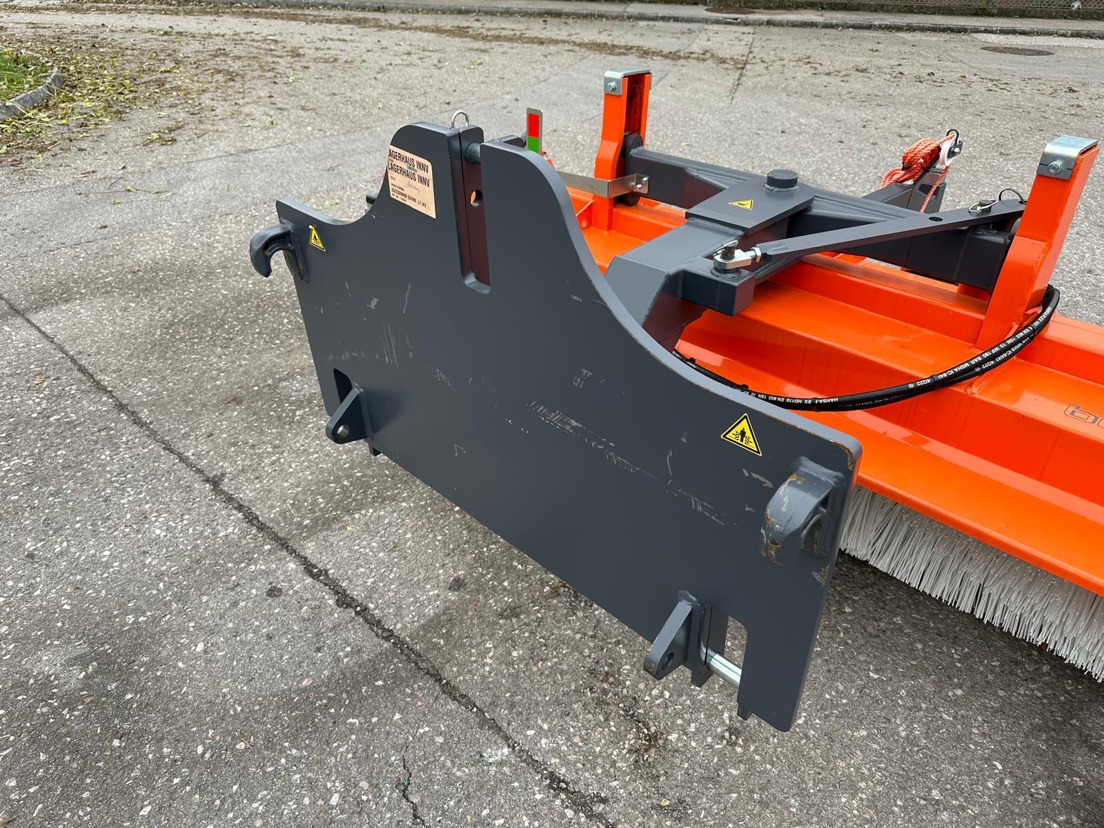Bema 20 BK Kehrmaschine 671876017729128 © GM Bilder