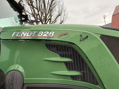 Fendt 828 Vario S4 6735981206786321 © GM Bilder