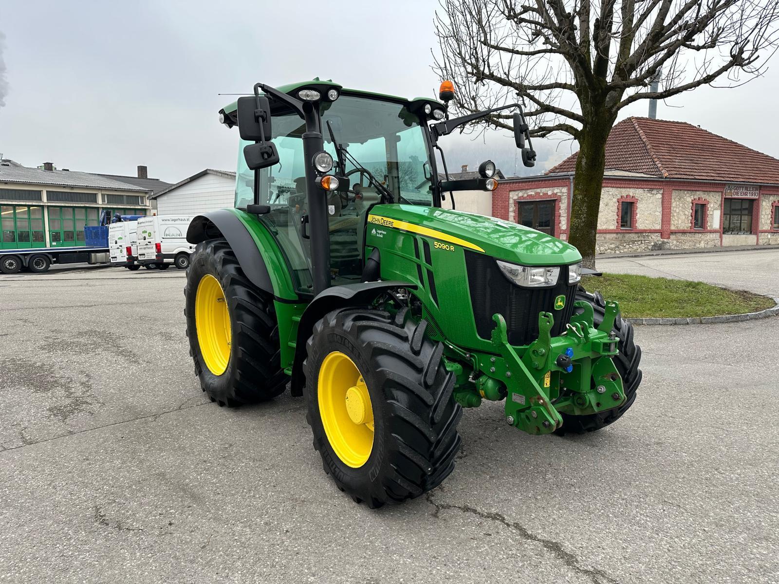 John Deere 5090R 6750080141170 © GM Bilder