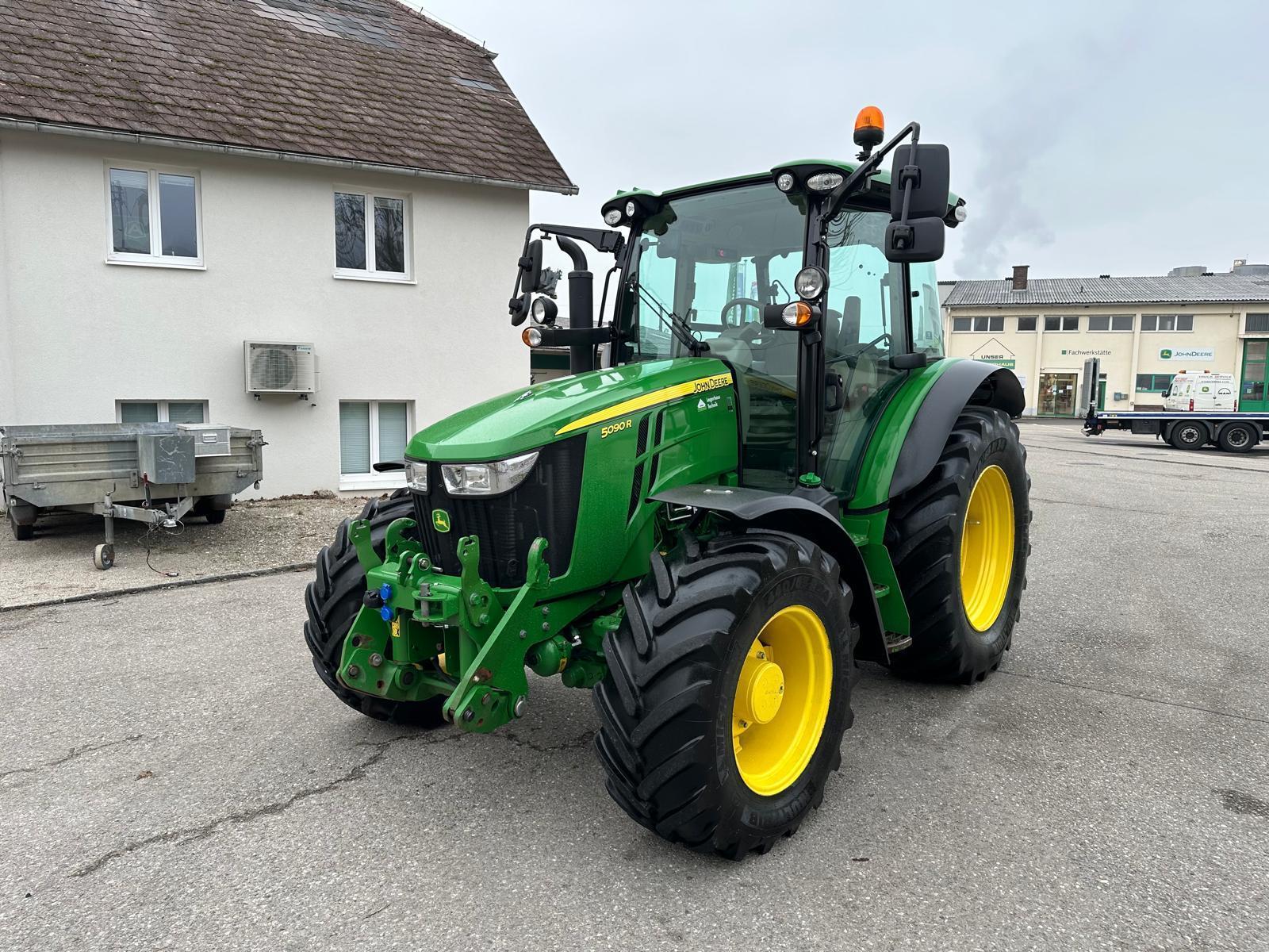 John Deere 5090R 6750080141171 © GM Bilder