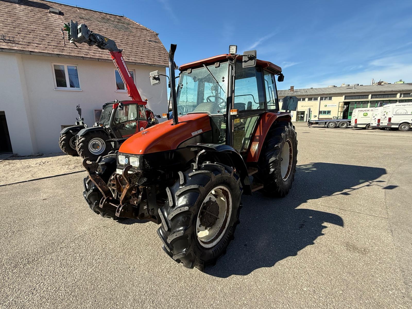 New Holland L85DT 67540253368901 © GM Bilder