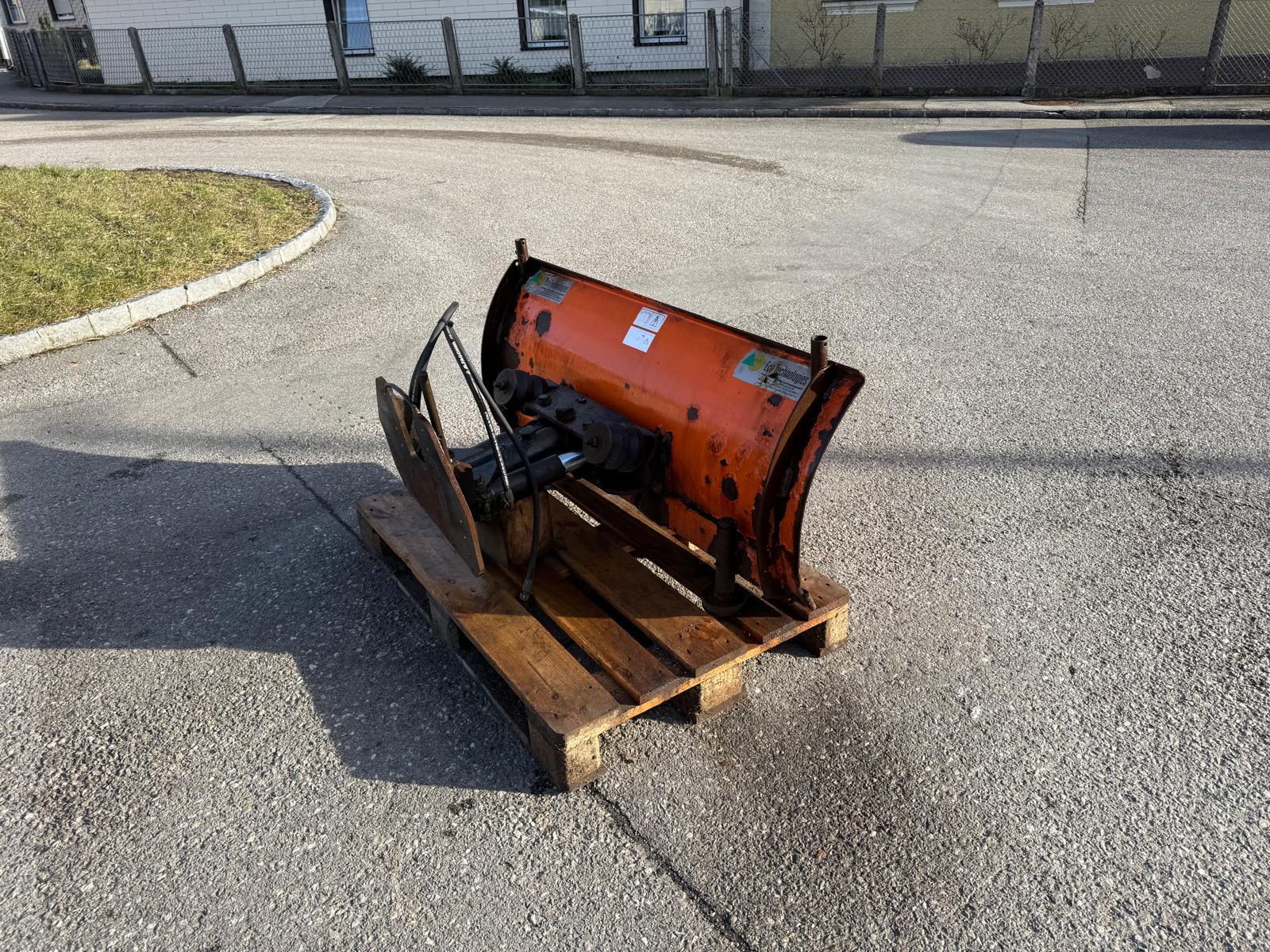 ECO TECHNOLOGIES Schneeschild 140 cm 6798276984596704782 © GM Bilder