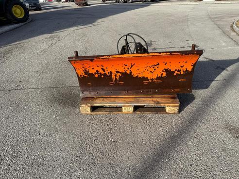 ECO TECHNOLOGIES Schneeschild 140 cm 6798276984596704784 © GM Bilder