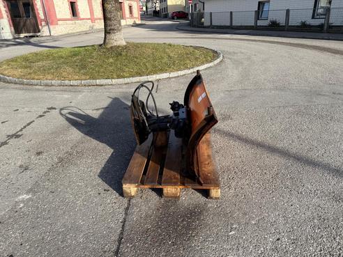 ECO TECHNOLOGIES Schneeschild 140 cm 6798276984596704785 © GM Bilder
