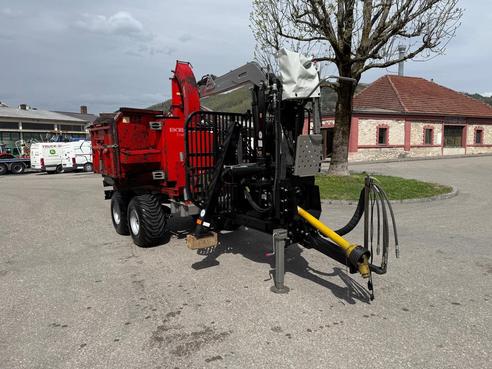 EschlbÃ¶ck Holzhackmaschine 680103230599215010 © GM Bilder