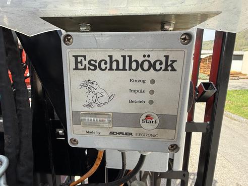 EschlbÃ¶ck Holzhackmaschine 6801032305992150115 © GM Bilder
