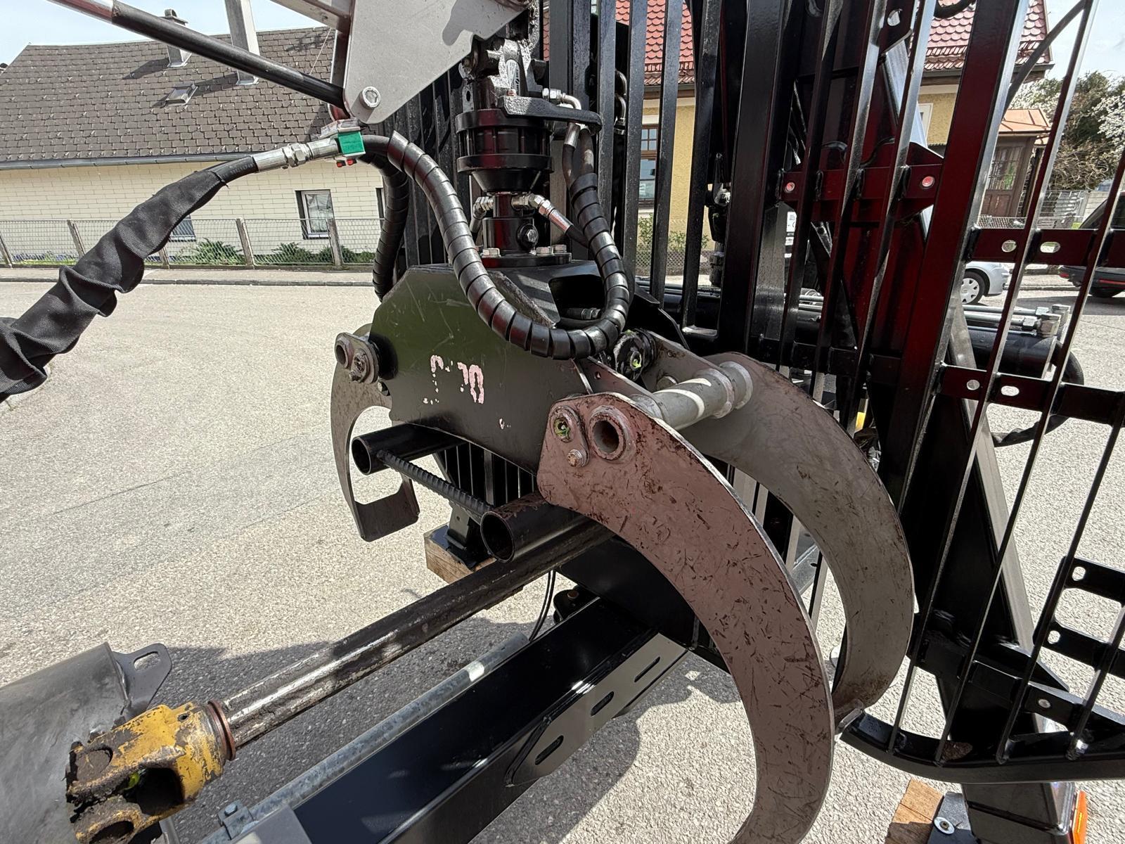 EschlbÃ¶ck Holzhackmaschine 6801032305992150119 © GM Bilder