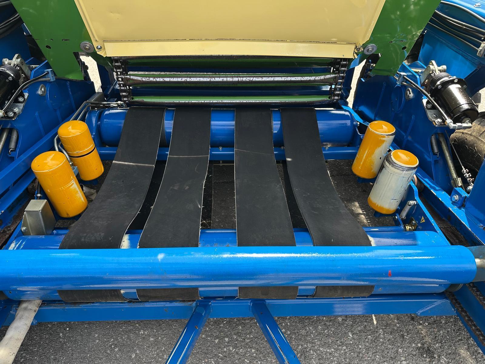 Krone Krone Kombi Presse Vario Pack 1500 6822110735990114 © GM Bilder