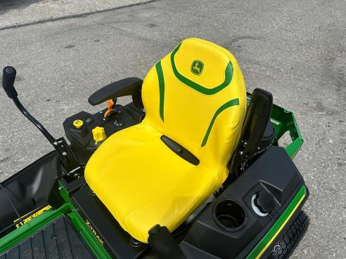 John Deere Z-Trac Z 320R 682233990826960874469 © GM Bilder