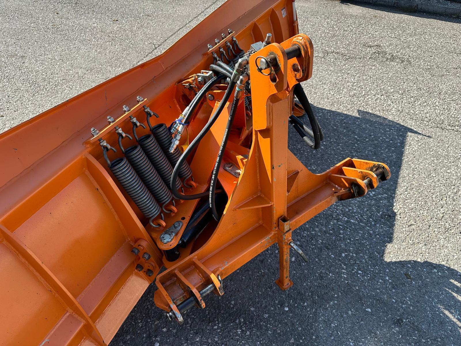 Hydrac UNI 290 Schneepflug/Schneeschild 683149493944119 © GM Bilder