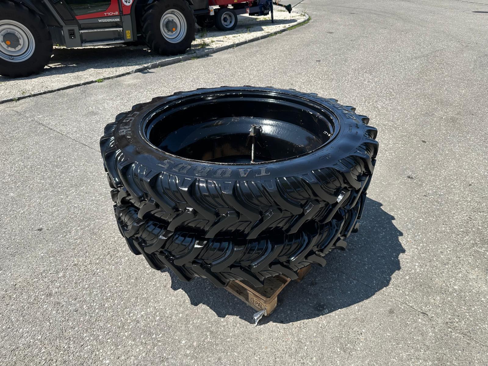 Taurus Zwillingsräder 270/95R42 68404435849836421 © GM Bilder