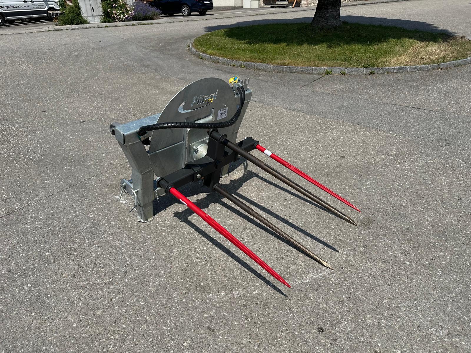 Fliegl Rundballenabwickler / Ballenabroller 6851573506489479120 © GM Bilder