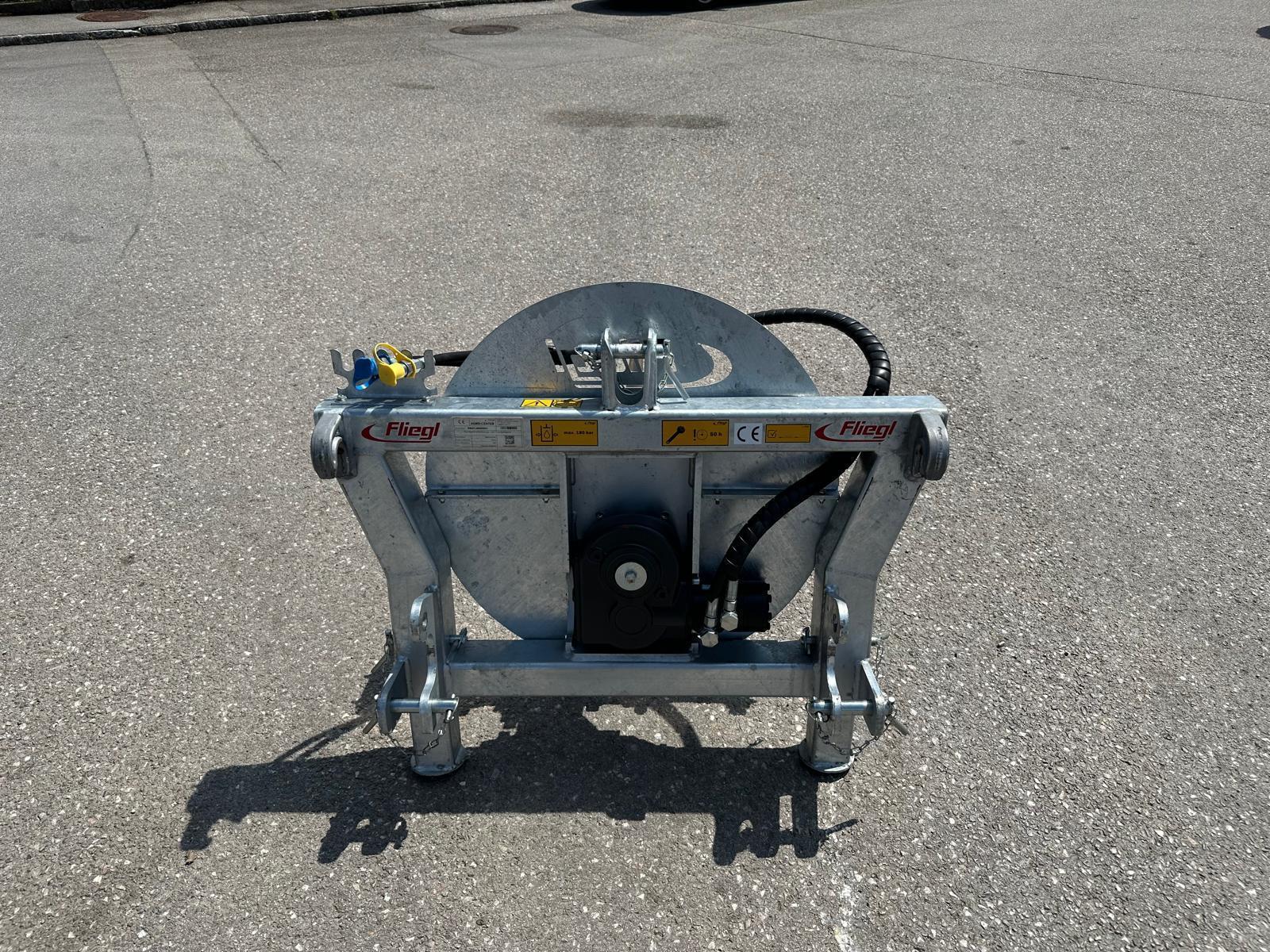 Fliegl Rundballenabwickler / Ballenabroller 6851573506489479126 © GM Bilder