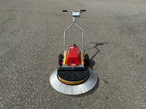 WESTERMANN Radialbesen WR 870 687533519002881697594 © GM Bilder