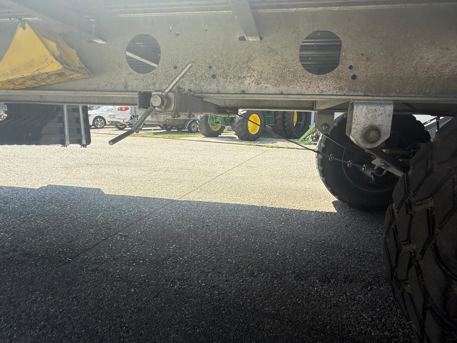 Fliegl DPW 210 Ballentransporter  68908822566529059 © GM Bilder