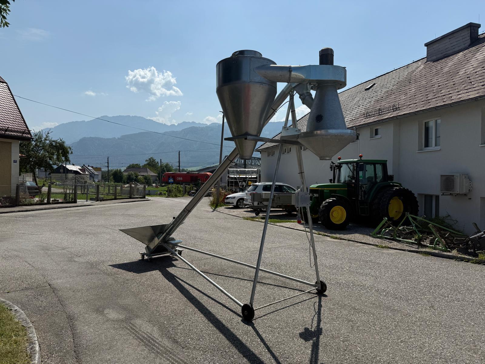 Gollinger Getreidereiniger 689183670518393 © GM Bilder