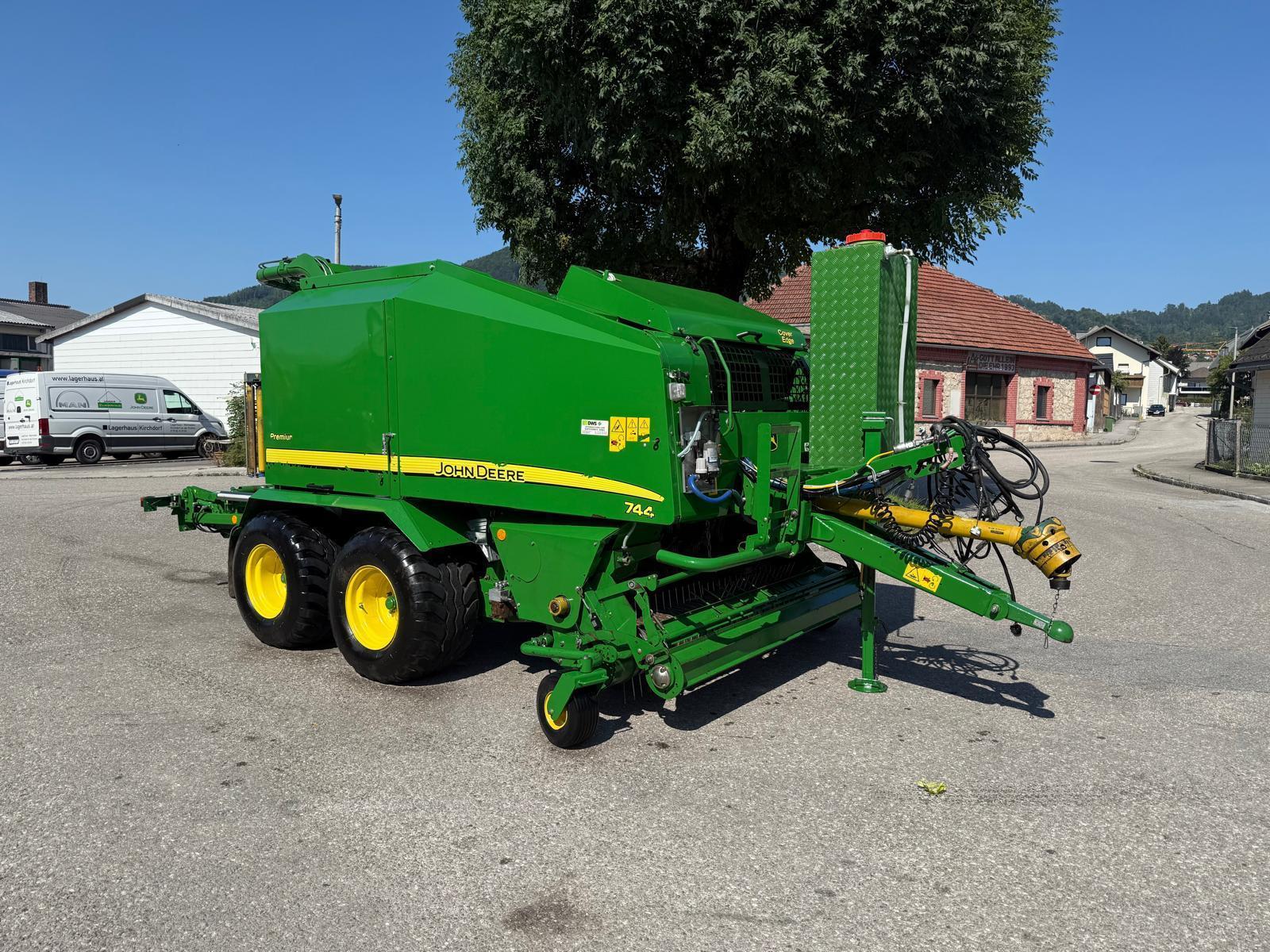John Deere 744 689523538811577958520 © GM Bilder