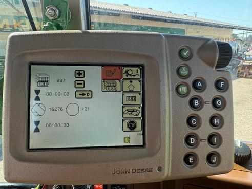 John Deere 744 6895235388115779585211 © GM Bilder
