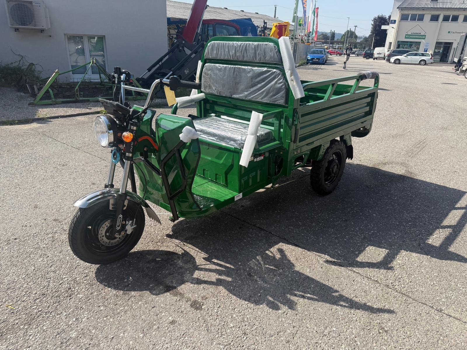 Diverse Graf Carello LDR 25 72 V Grün Geländebereifung 689831038699257491 © GM Bilder