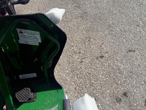 Diverse Graf Carello LDR 25 72 V Grün Geländebereifung 6898310386992574912 © GM Bilder