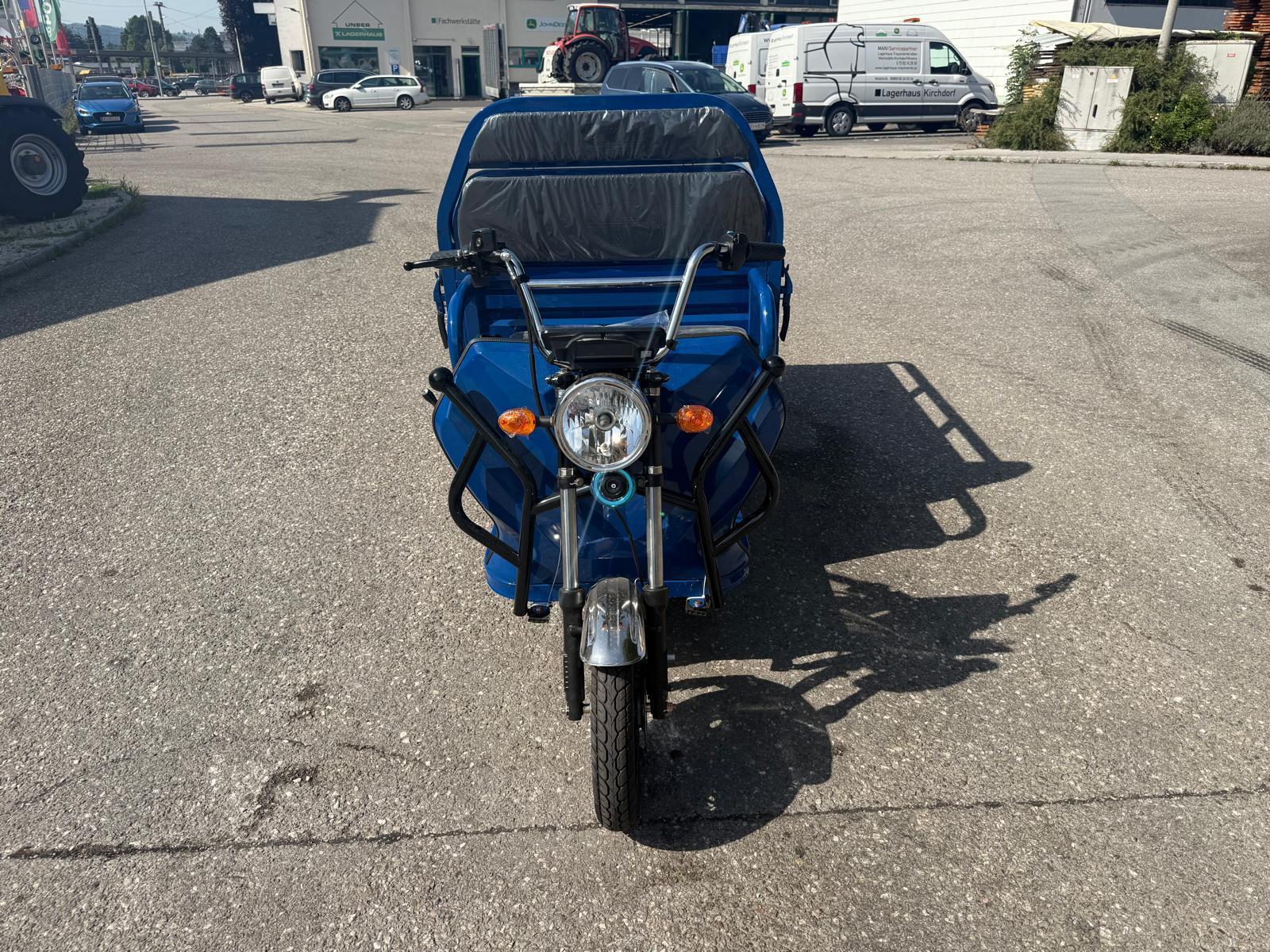 Diverse Graf Carello LDR 25 72 V Blau Geländebereifung 689903508122614 © GM Bilder